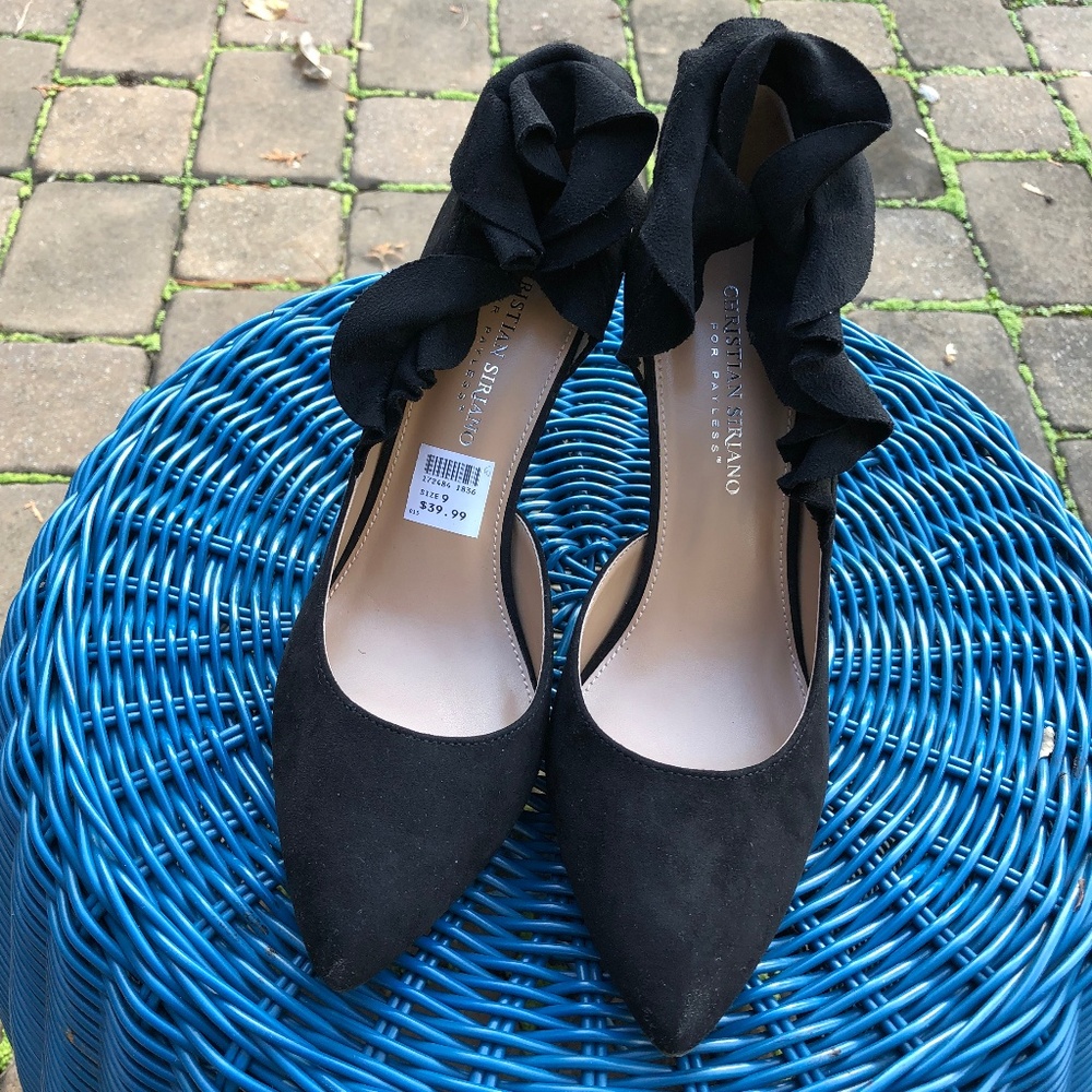 Siriano Ruffle Pump, Size 9